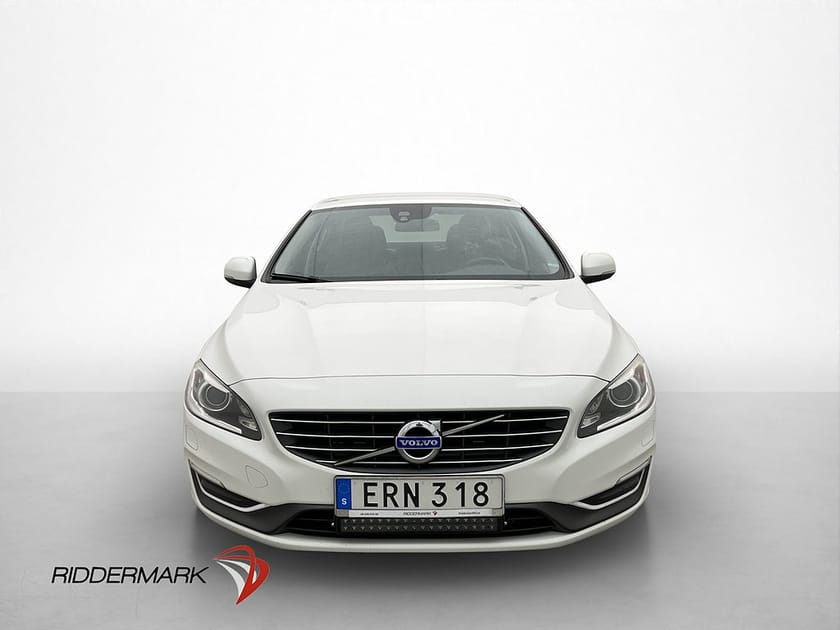 Bild 2 av Volvo S60 D4 181hk Momentum D-Värmare Halvskinn Bluetooth