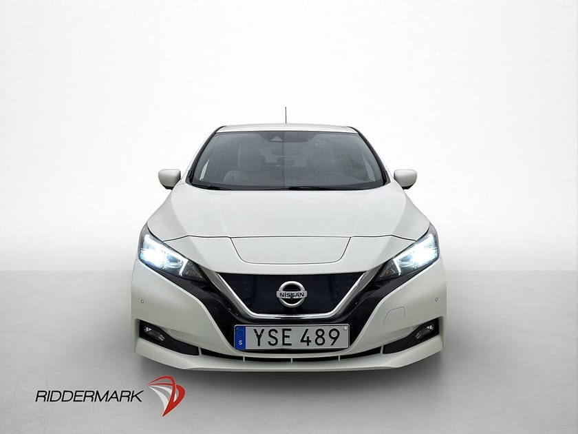 Bild 2 av Nissan Leaf 150hk Tekna BOSE 360° Navi Halvskinn Rattvärme
