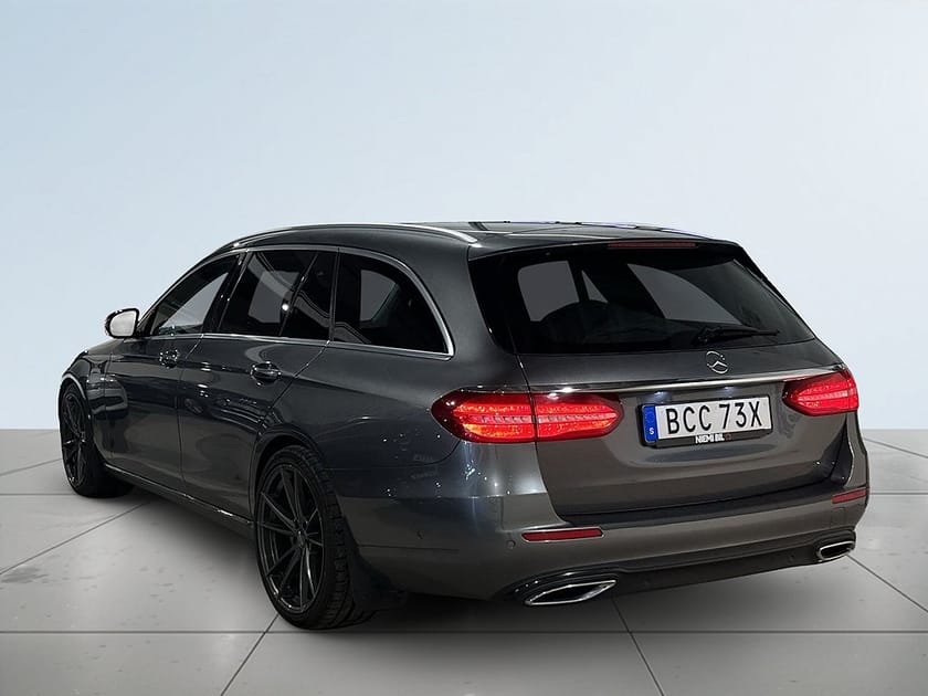 Bild 5 av Mercedes-Benz E 220 T d 4MATIC Avantgarde 360° Widescreen Dvärm Drag GPS SoV