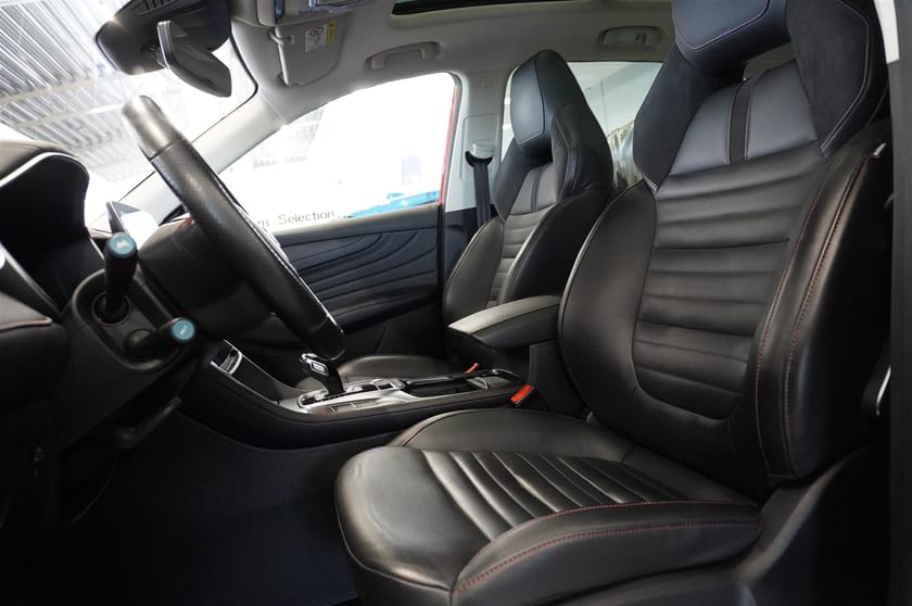 Bild 3 av MG EHS PHEV Luxury Automat Panorama Adaptiv Farthållare