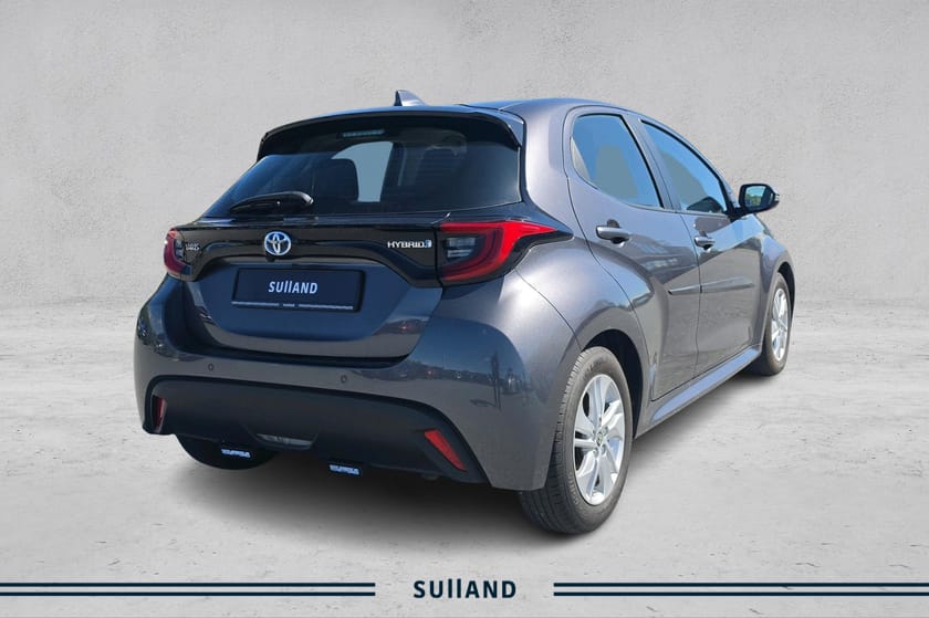 Bilde 5 av Toyota Yaris Hybrid // R.kam // DAB+ // 2 hjulsett // S.historikk