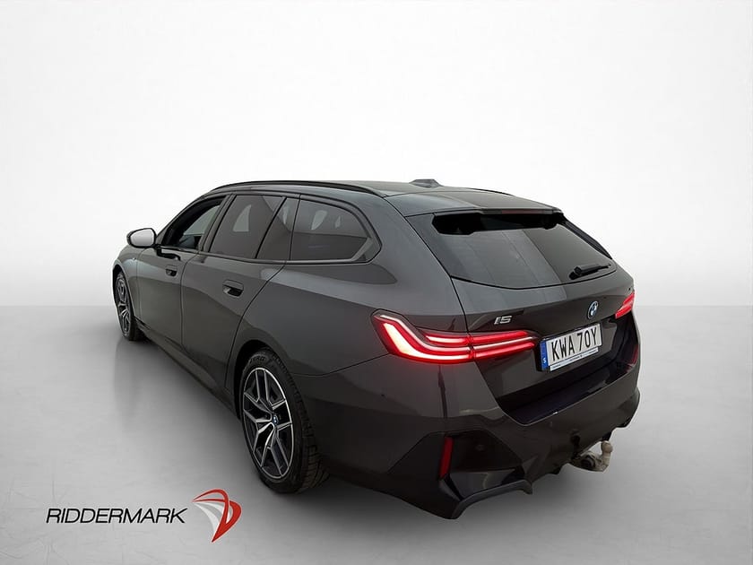 Bild 5 av BMW i5 xDrive40 Touring 394hk M Sport Dragkrok Kamera Skinn