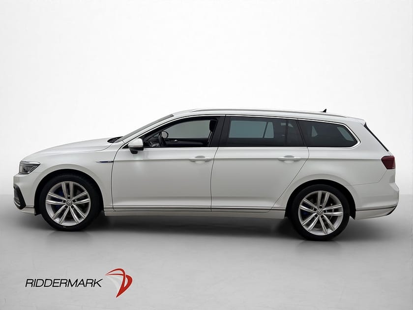 Bild 5 av Volkswagen Passat Sportscombi GTE 218hk Executive Business Cockpit Drag