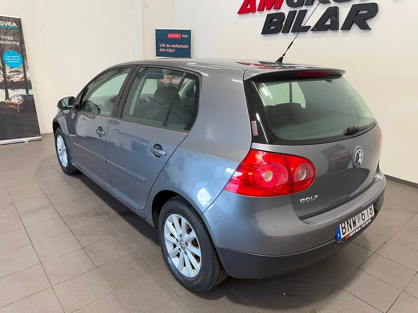 Bild 5 av Volkswagen Golf 5-dörrar 1.6 Multifuel Trendline Euro 4 Ny besiktigad!