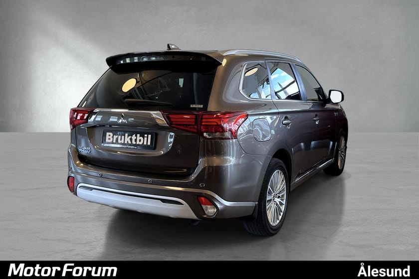 Bilde 3 av Mitsubishi Outlander PHEV -LAV KM-INSYLE+-GARANTI TIL 31.3.2027-