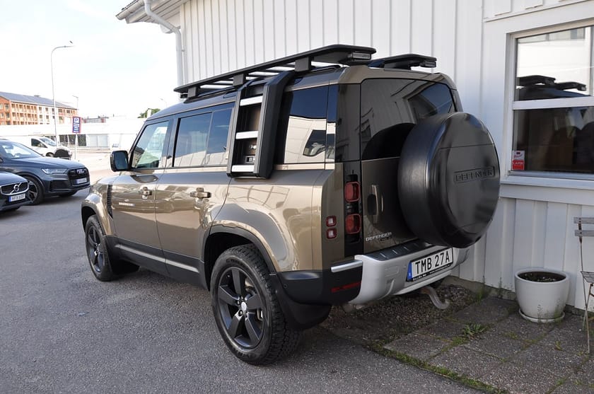 Bild 3 av Land Rover Defender 110 P400 MHEV SE 7-Sits Nav Drag