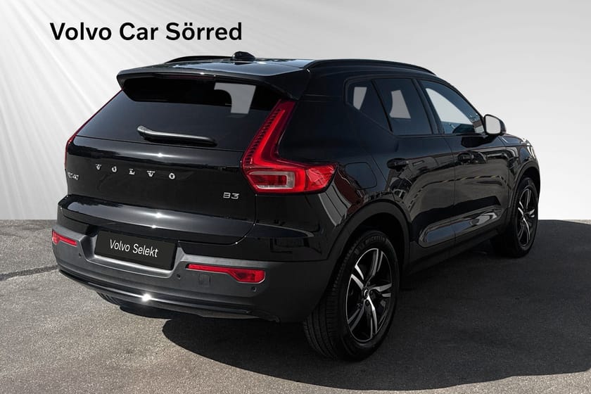 Bild 5 av Volvo XC40 B3 FWD Bensin Plus Dark