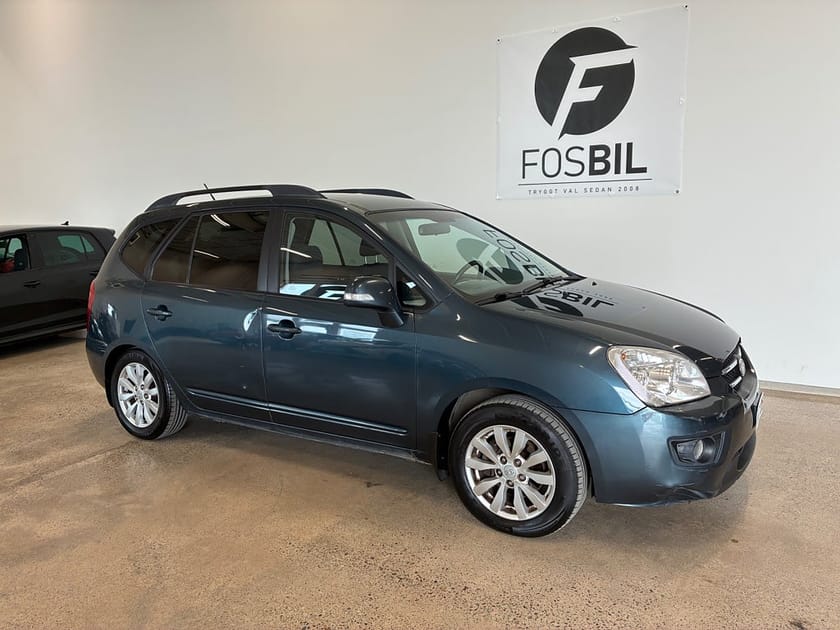 Bild 1 av Kia Carens *RÄNTEKAMPANJ 3.45%* 2.0 CRDi GLS 7-Sits Drag SoV