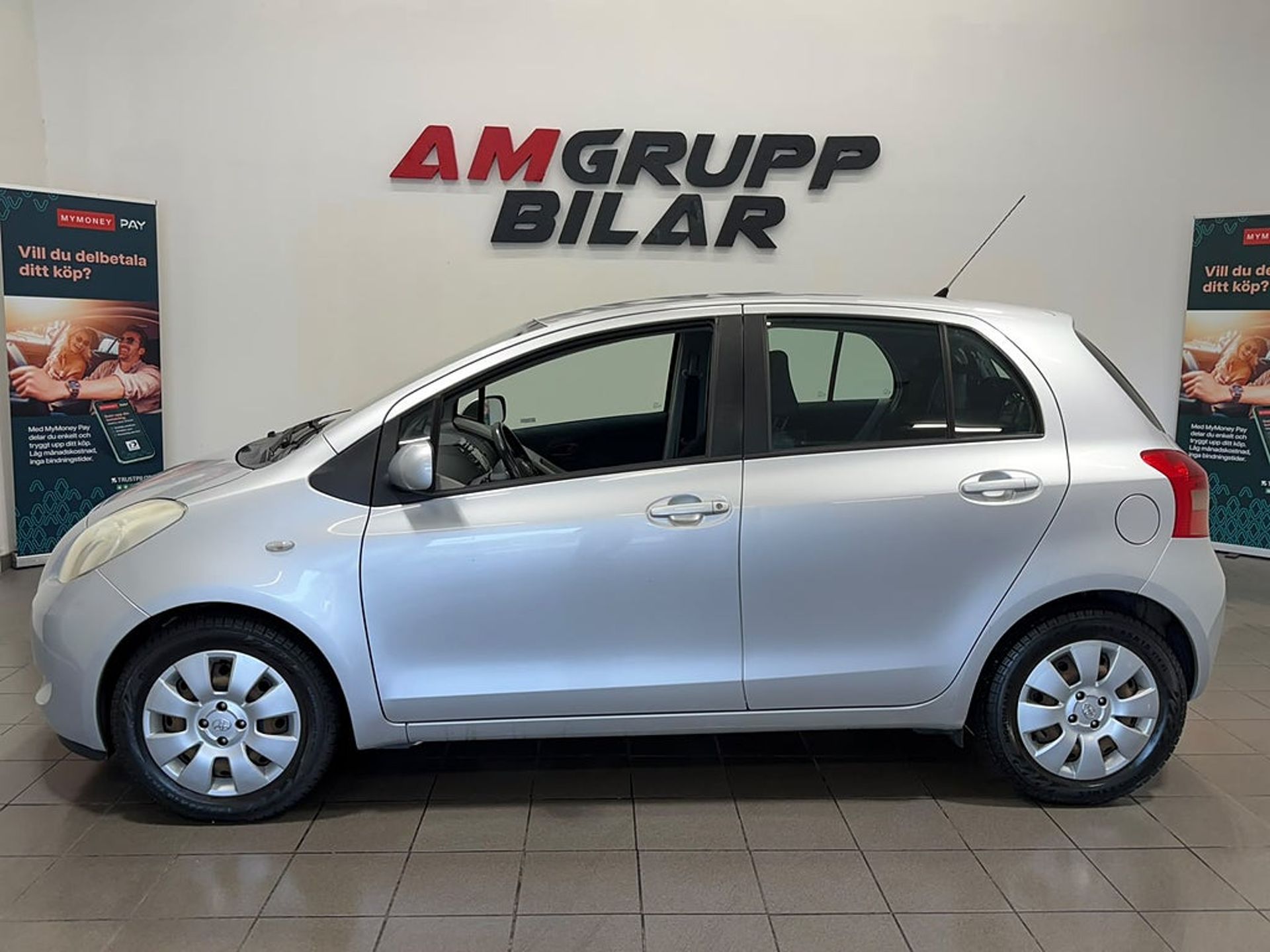Toyota Yaris 5-dörrar 1.3 VVT-i Euro 4 2007, bild 4/10