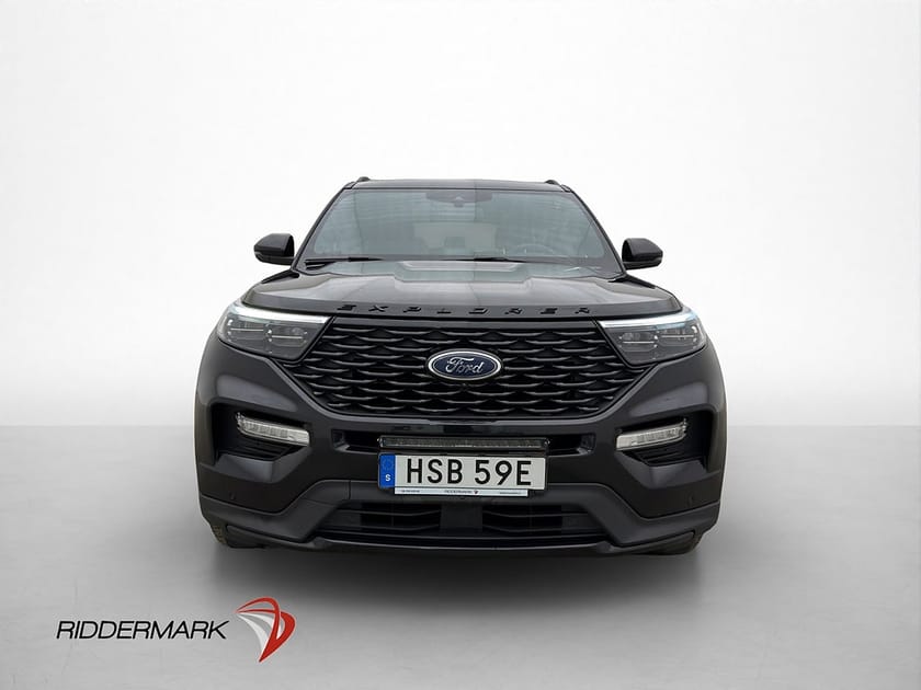 Bild 2 av Ford Explorer Plug-In Hybrid AWD ST 7Sits Pano MOMS B&O Drag Skinn