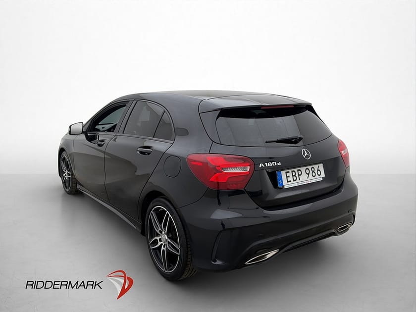 Bild 5 av Mercedes-Benz A 180 d AMG Night Skinn/Alcantara Ny-Kamrem