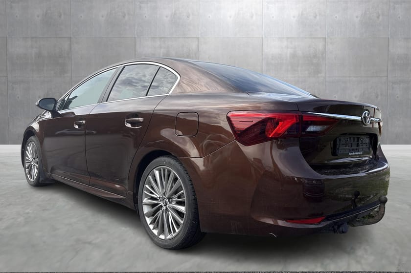 Bilde 2 av Toyota Avensis Sedan Active Style Bronze I Tilhengerfeste