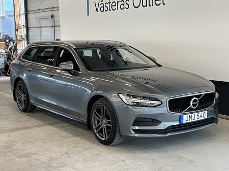 Volvo V90 D3 Momentum 150hk Värmare Sensorer CarPlay