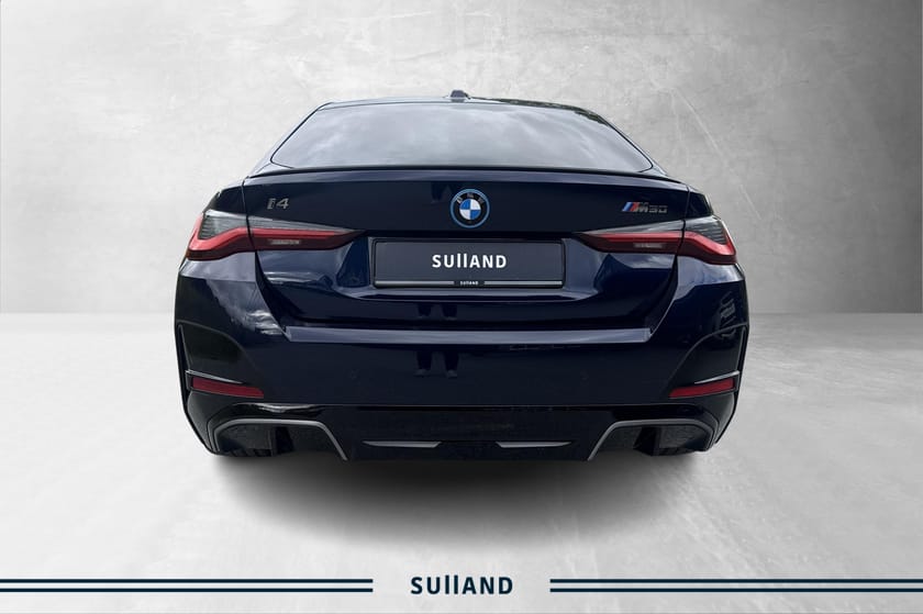 Bilde 4 av BMW i4 M50 xDrive Gran Coupé Supercharged / Nydelig fargekombinasjon