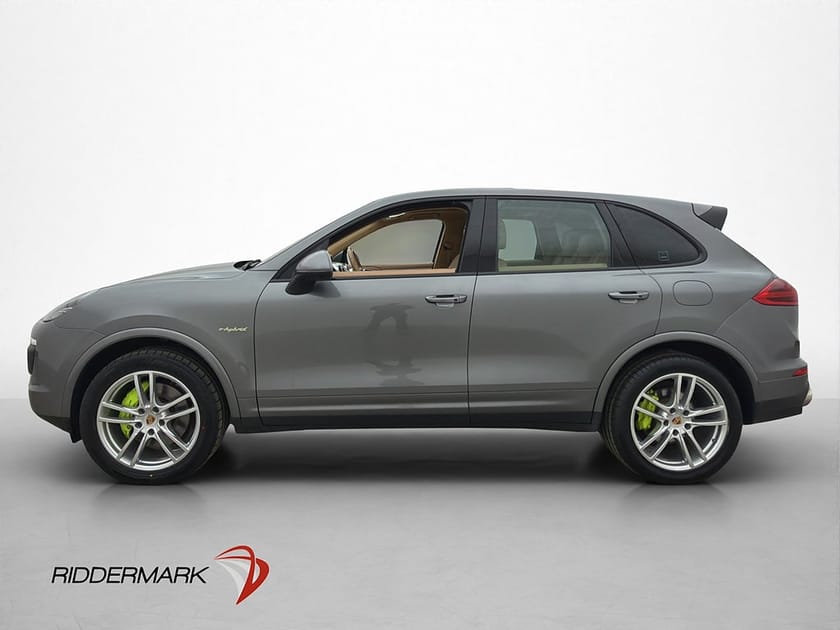 Bild 5 av Porsche Cayenne S E-Hybrid Chrono Pano Luftfjädring 360°