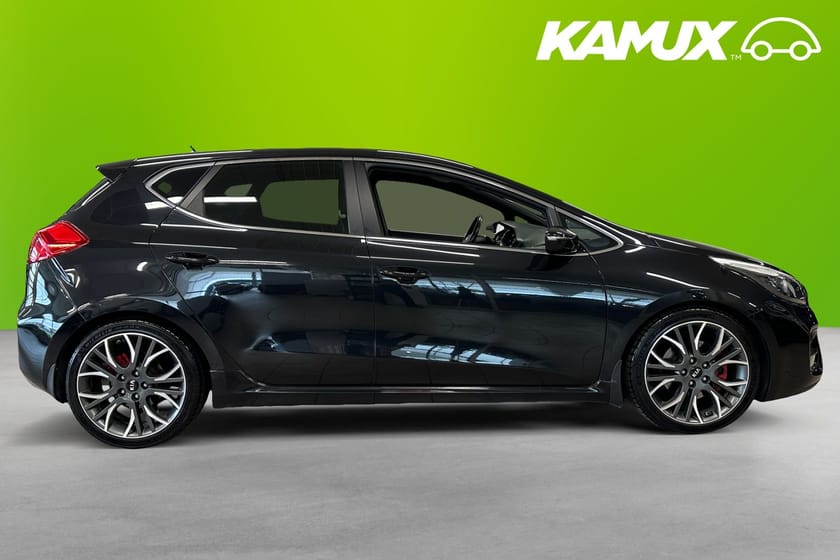 Bild 2 av Kia cee'd GT 1.6 GDI Manuell 204hk PDC Bluetooth ENDAST 1 ÄGARE!