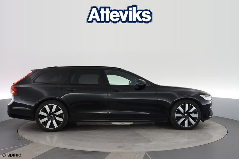 Bild 2 av Volvo V90 RECHARGE T8 AWD R-design Black Edition 456HK