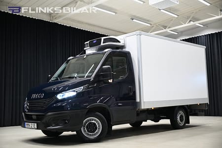 Iveco Daily 35-140 Chassi Cab 136HK Automat|Volymskåp|Bakgavellyft|Kylbil|Nattkyla