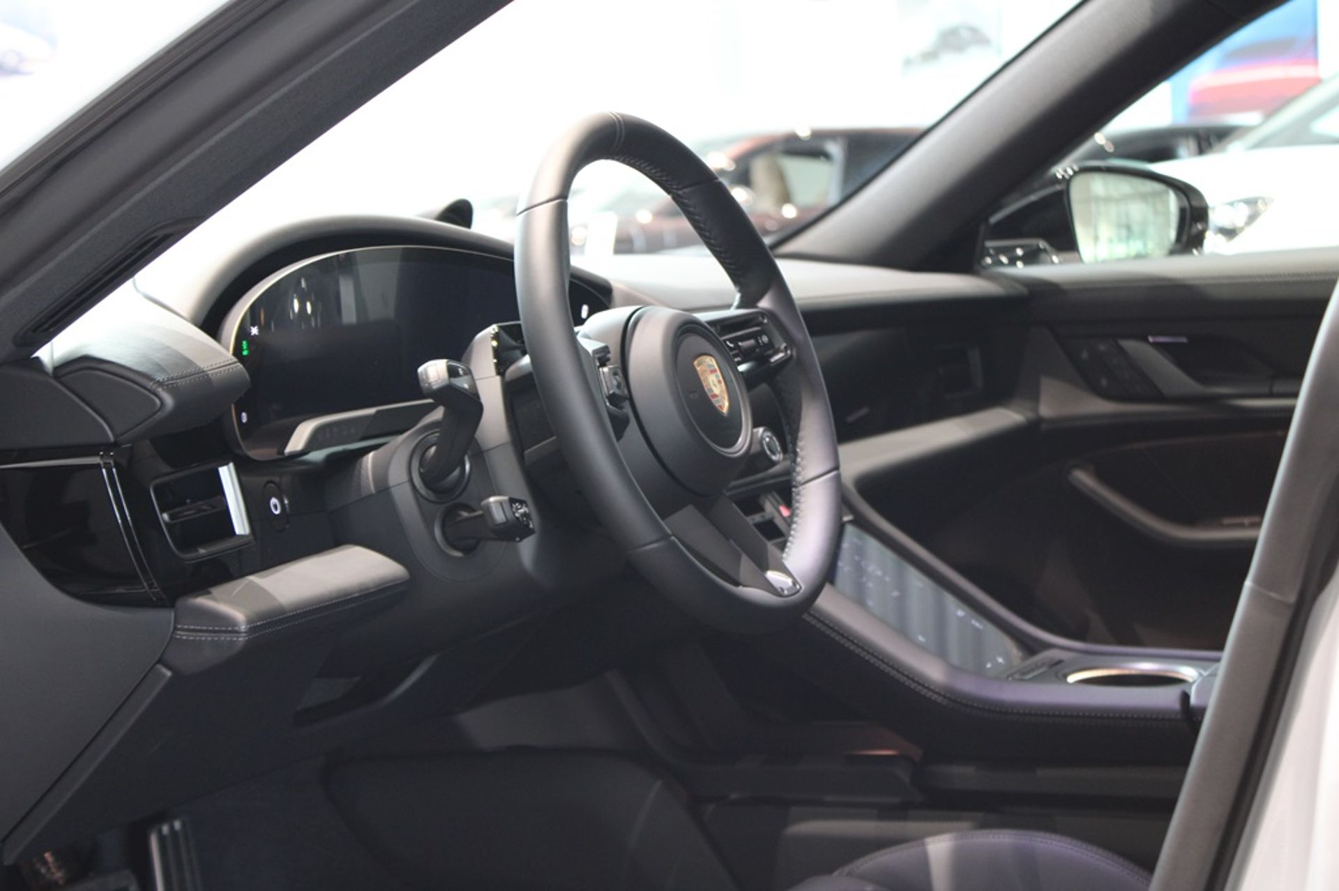 Porsche Taycan 2026, photo 3/15