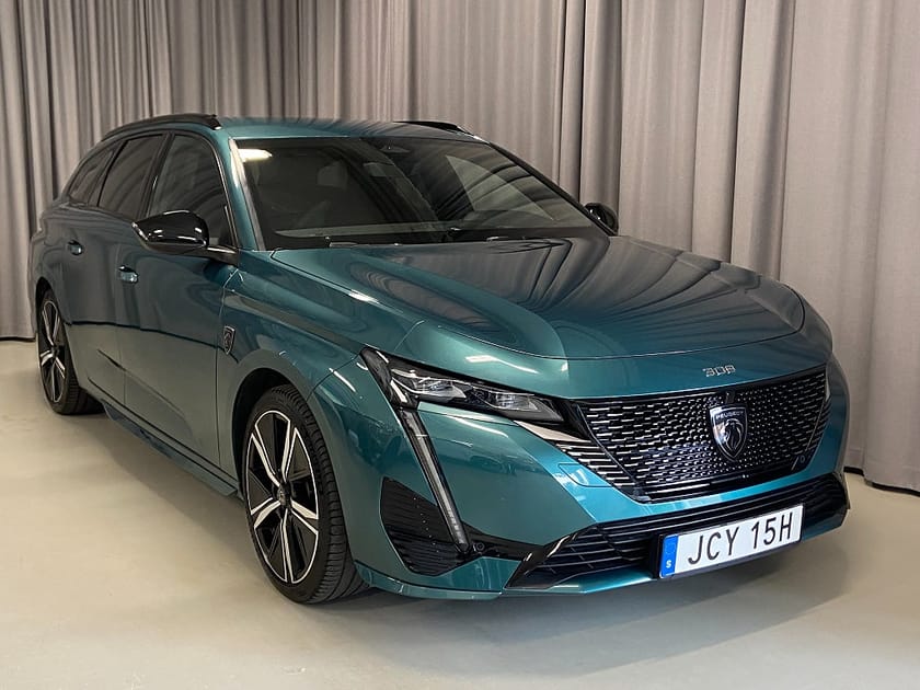 Bild 1 av Peugeot 308 SW 1.2 130hk GT Navi Backkamera Apple car