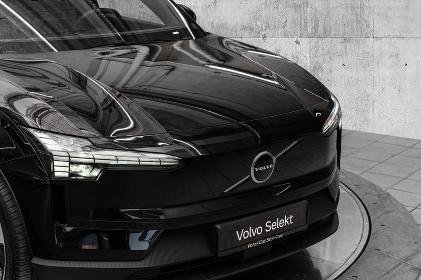 Bilde 2 av Volvo EX30 Twin Motor Performance