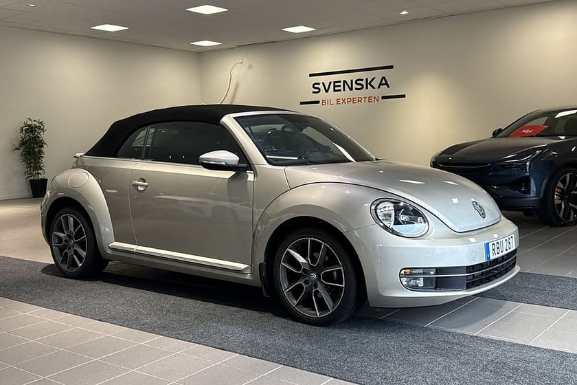 Bild 1 av Volkswagen Beetle Cabriolet 1.2 Turbo TSI 105hk/Carplay/Design/Låga mil