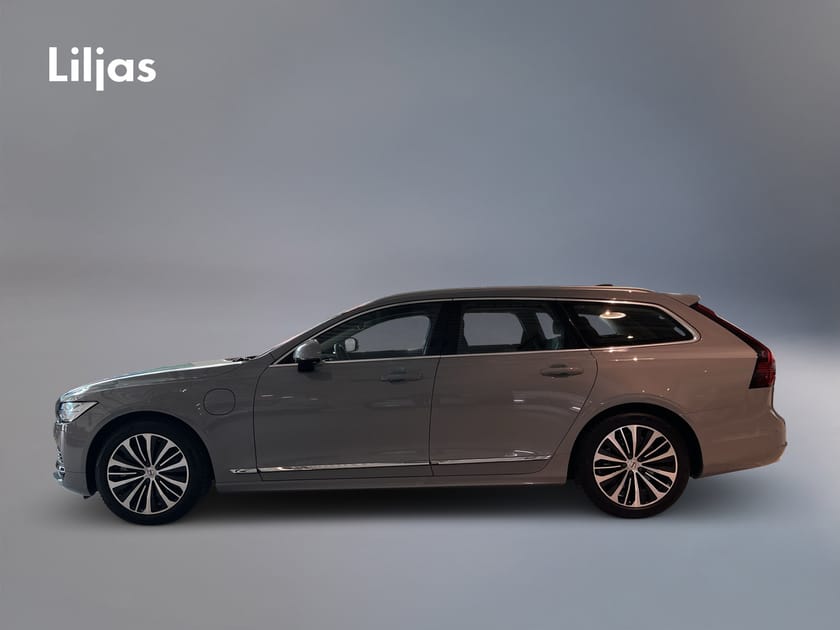 Bild 3 av Volvo V90 T6 AWD Core Edition//Kamera//Google//