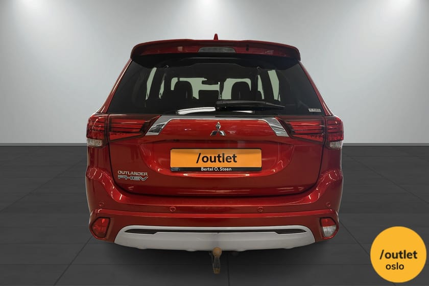 Bilde 4 av Mitsubishi Outlander PHEV Instyle+ 2,4 224hk / 360 kamera / Parkvarmer / H.feste
