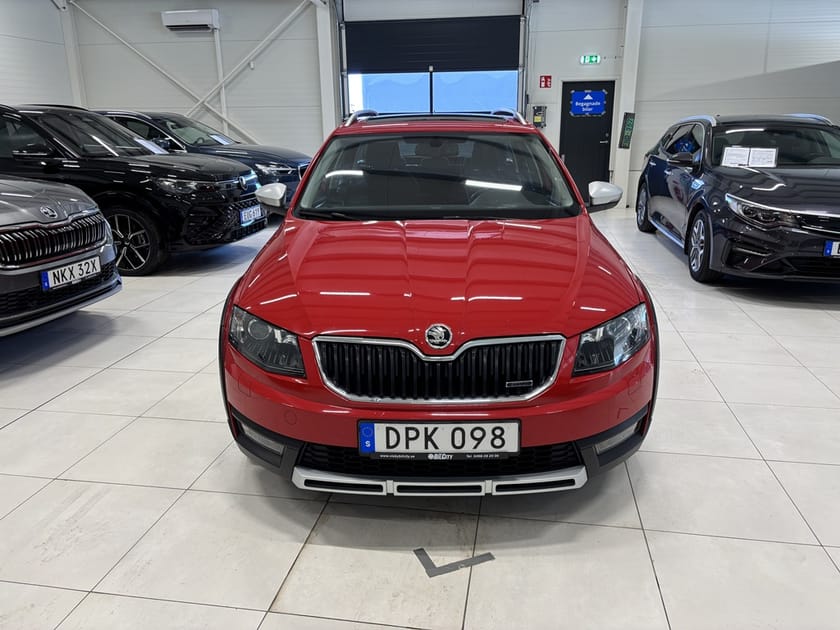 Bild 2 av Škoda Octavia Scout VIA COMBI TDI 184 DSG