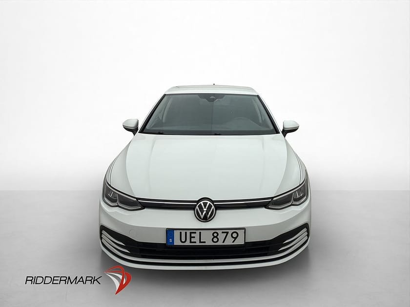Bild 2 av Volkswagen Golf 2.0 TDI Rattvärme Navi CarPlay P-Sensorer
