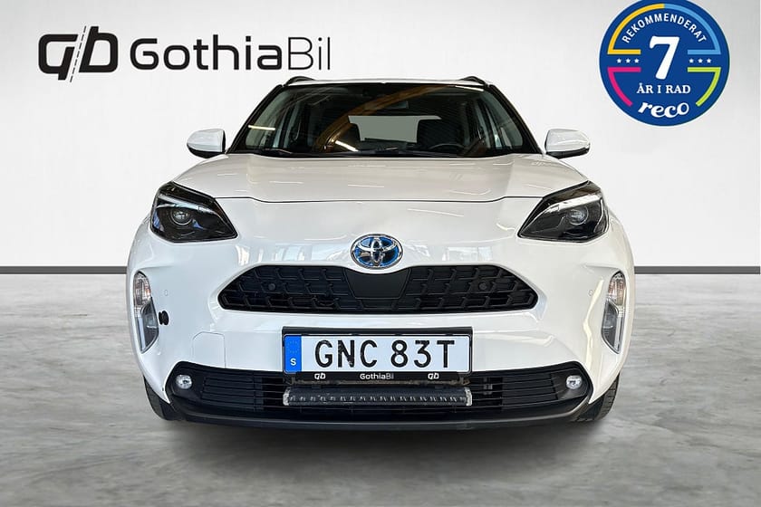 Bild 2 av Toyota Yaris Cross Hybrid AWD-i e-CVT Active Kamera Farthållare Rattvärme