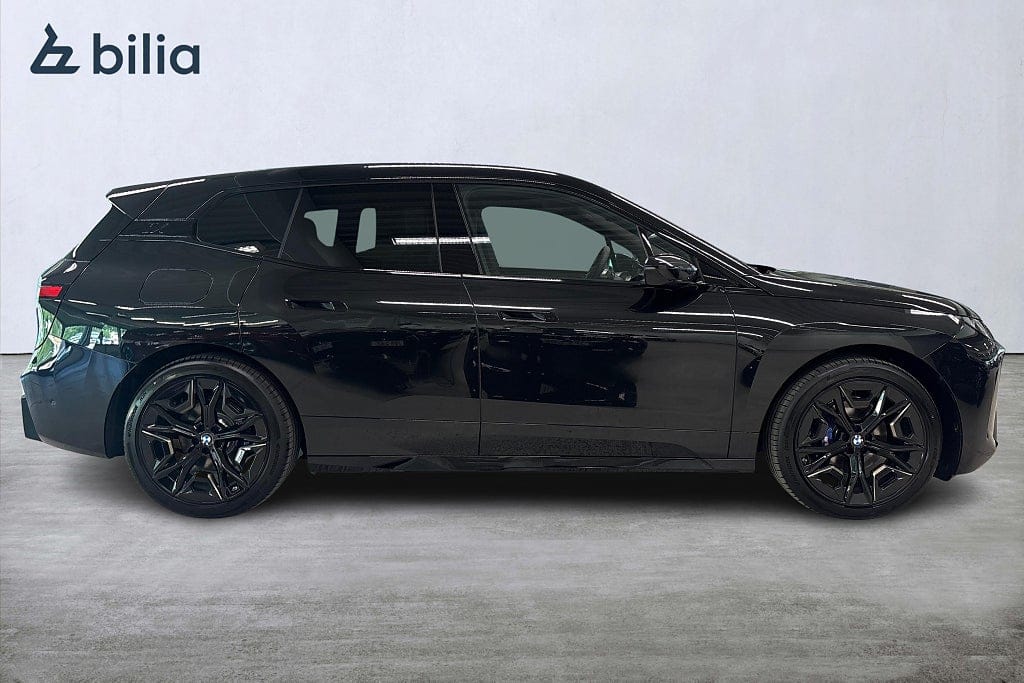 BMW iX xDrive60, 544hk, 2026