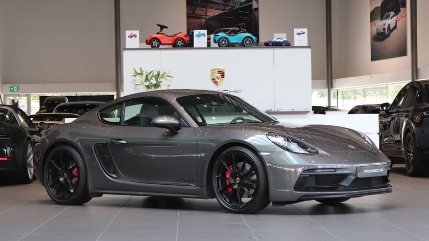 Bild 1 av Porsche 718 Cayman GTS 4.0 400 hk PDK / Låga mil / 18-vägsstolar / Sportavgas