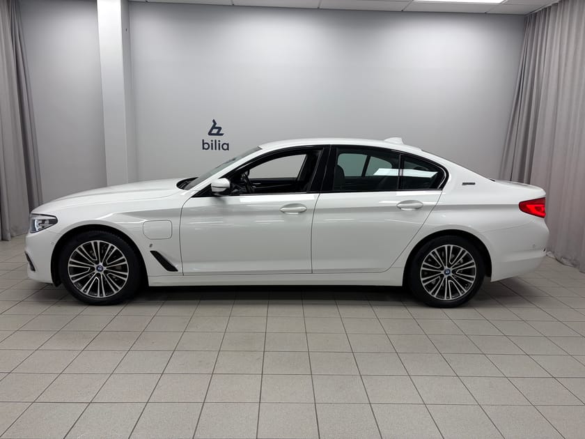 Bild 3 av BMW 530e iPerformance Sedan 