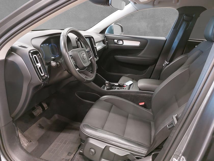 Bild 5 av Volvo XC40 T4 FWD Momentum Advanced Edition