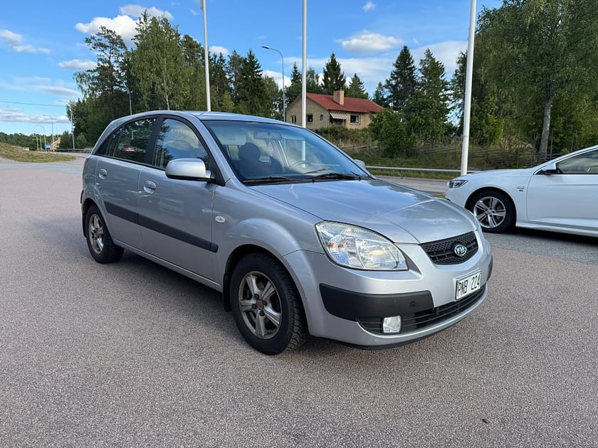 Bild 4 av Kia Rio 1.4  97 Hk