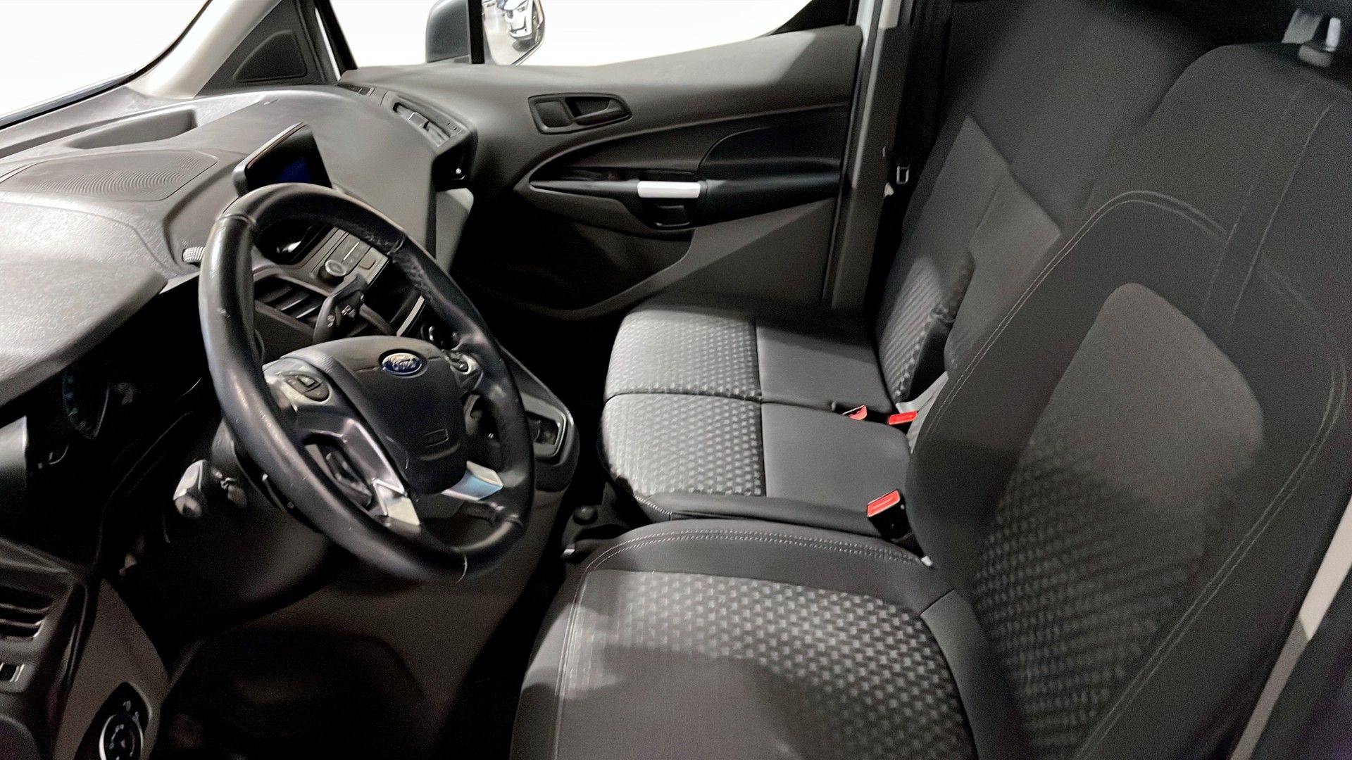 Ford Transit Connect 240 1.5 EcoBlue 2022, bild 5/9