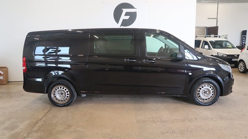 Bild 3 av Mercedes-Benz Vito Mixto 114 CDI 4MATIC 3.0t *RÄNTEKAMPANJ 3.45%* 4M 5-Sits Navi