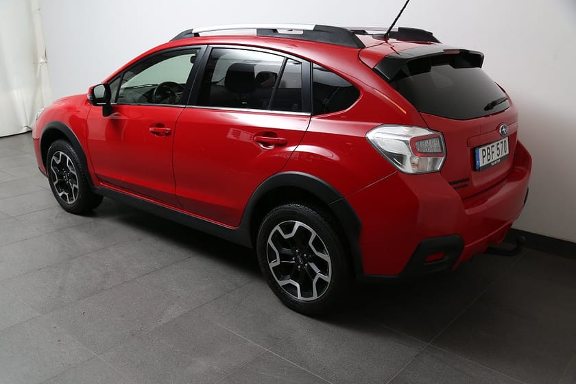 Bild 4 av Subaru XV 2,0i 150hk Special Edition Red AWD Aut Båge + Drag