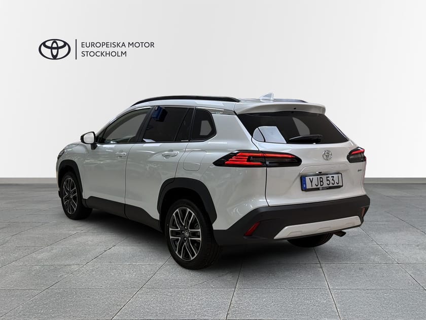 Bild 2 av Toyota Corolla Cross Hybrid AWD-i 2,0 STYLE V-HJUL