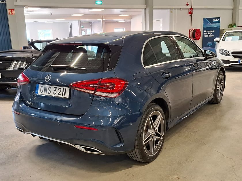 Bild 3 av Mercedes-Benz A 250 e 8G-DCT AMG Line, Base