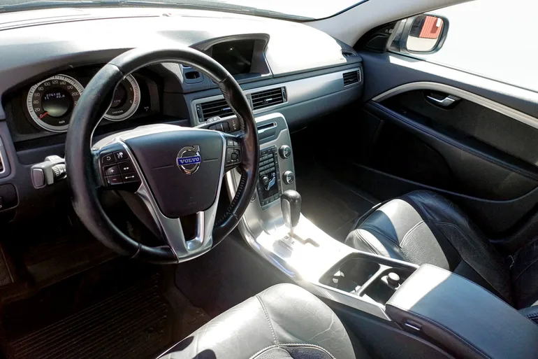 Volvo XC70