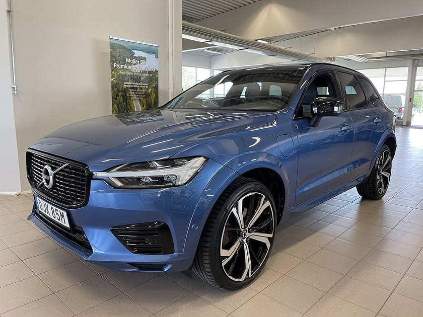 Bild 3 av Volvo XC60 Recharge T6 340HK R-Design Pano / H&K / Drag