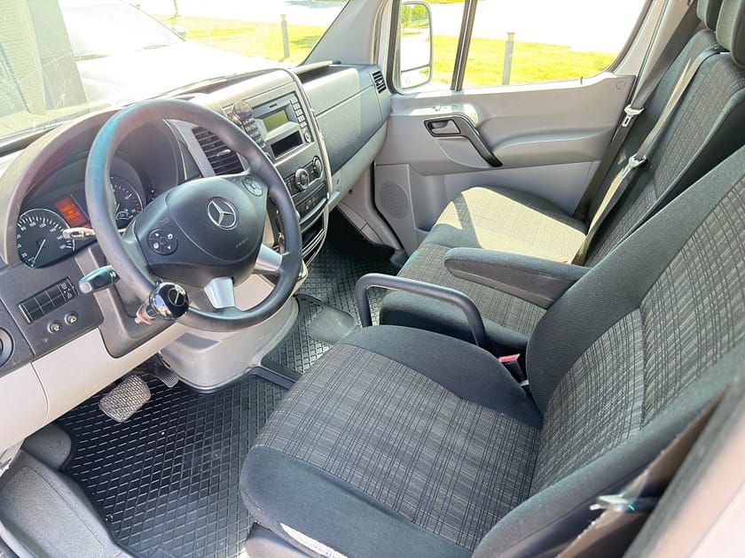 Bild 5 av Mercedes-Benz Sprinter 316 BlueTEC Skåpbil 2.2 B-Kamera 3-Sits Dragkrok