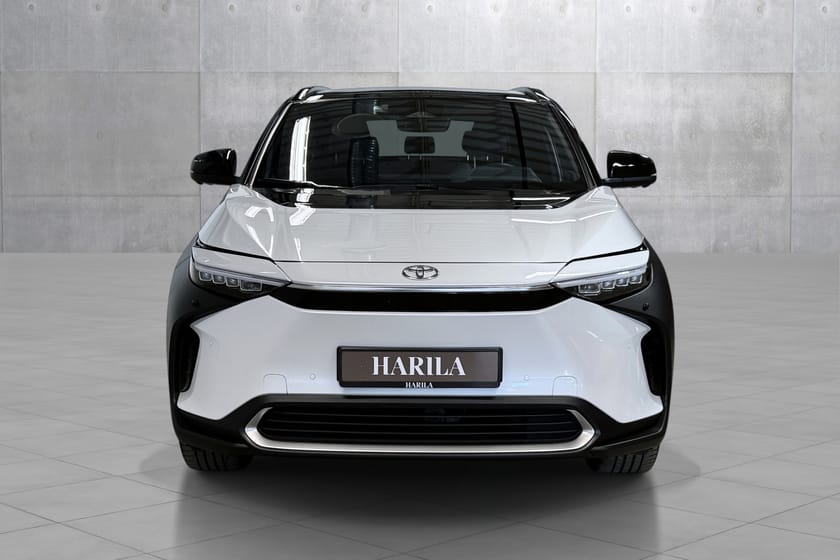 Bilde 2 av Toyota bZ4X AWD Executive Bi-Tone