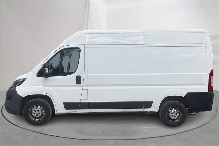 Bild 2 av Peugeot Boxer Van 335 2.0 BlueHDi Skåp (130hk) L2H2