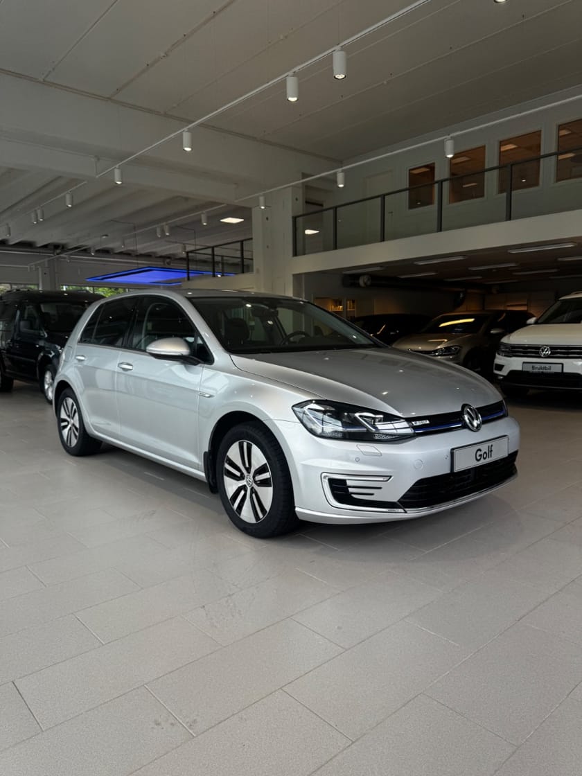 Bilde 1 av Volkswagen e-Golf 136 hk exclusive kamp *
