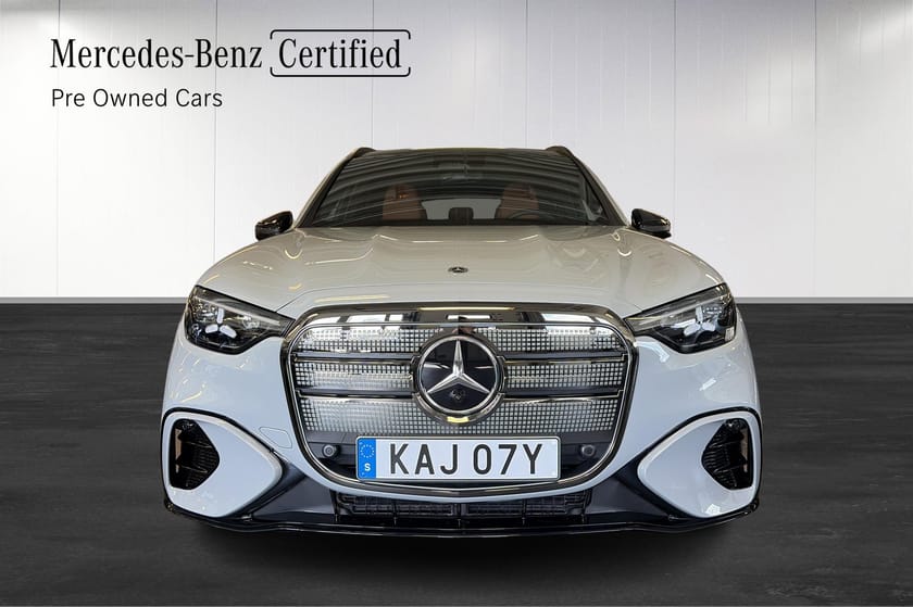 Bild 2 av Mercedes-Benz GLC EQ 400 4MATIC Moms/AMG/Hyperscreen/Burmester/Dragkrok