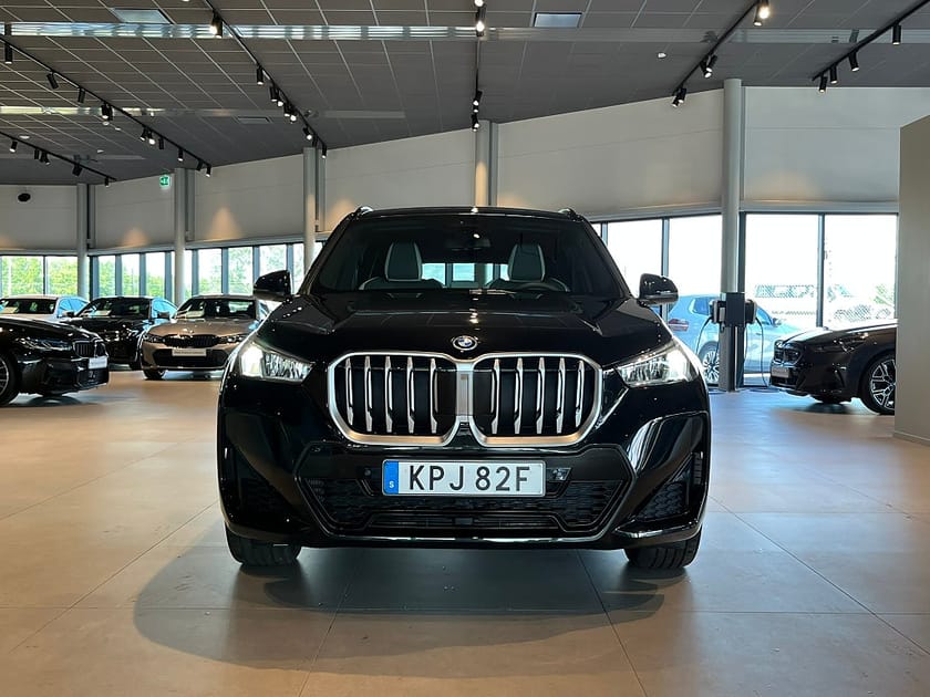 Bild 2 av BMW X1 xDrive25e M Sport DA Plus Rattvärme Dragkrok