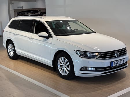 Volkswagen Passat Sportscombi TSI 150hk Backkamera Dragkrok